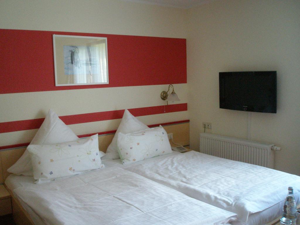 Landhotel Am Wenzelbach Prüm Habitación foto